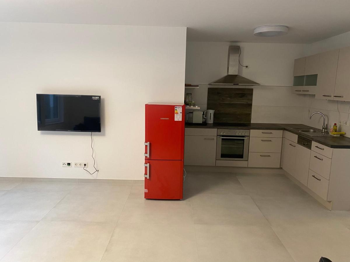 Charmante Ferienwohnung-Neubau- Taunusstein Eksteriør billede